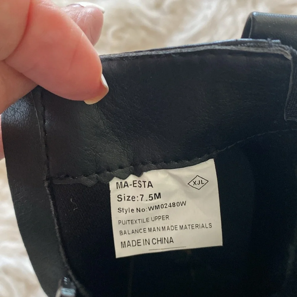 New Mari A. Black boots - Picture 6 of 8